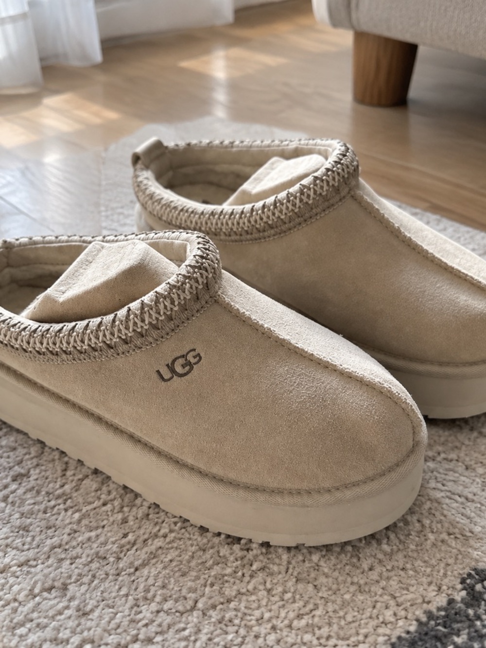 UGG Kids Cozy Slip-On Shearling Slippers - Sand/Beige
